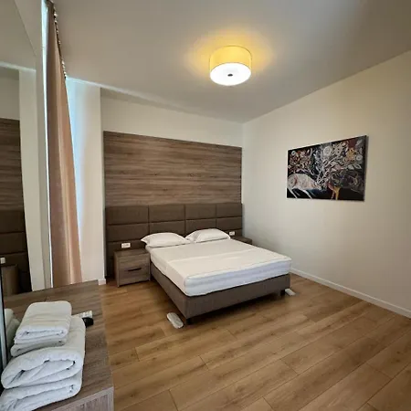 Four C 109-c Gc Apartment